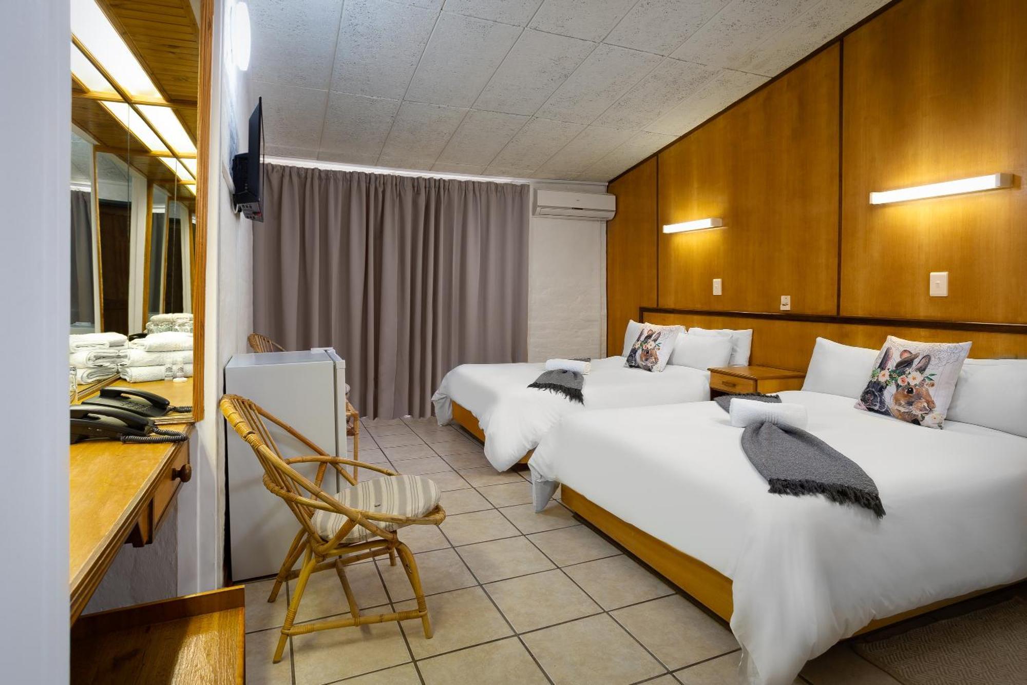 Merino Inn Hotel Колсберг Экстерьер фото